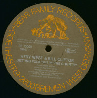 Preview: Hedy West & Bill Clifton - Getting Folk Out Of The Country (LP) Preview: Hedy West & Bill Clifton - Getting Folk Out Of The Country (LP)