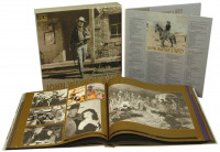 Preview: John Wayne's West - In Music And Poster Art (10-CD & 1-DVD Deluxe Box Set) Preview: John Wayne's West - In Music And Poster Art (10-CD & 1-DVD Deluxe Box Set)