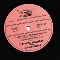 Preview: Pretty Little Devil ( 7inch, 45rpm, EP) Preview: Pretty Little Devil ( 7inch, 45rpm, EP)