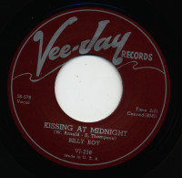 Preview: My Heart Is Crying - Kissing At Midnight (7inch, 45rpm) Preview: My Heart Is Crying - Kissing At Midnight (7inch, 45rpm)