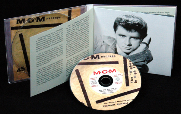 Travelin' On Foreign Grounds (CD)