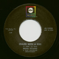 Preview: Sealed With A Kiss - Summer Job (7inch, 45rpm) Preview: Sealed With A Kiss - Summer Job (7inch, 45rpm)