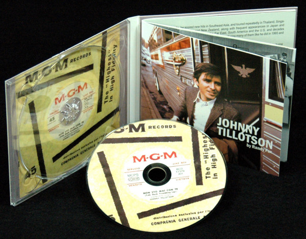 Travelin' On Foreign Grounds (CD)