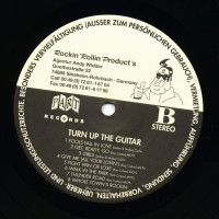 Preview: Turn Up The Guitar (LP) Preview: Turn Up The Guitar (LP)